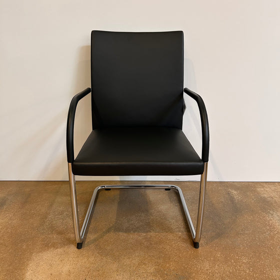 Walter Knoll / George 1572 / Freischwinger
