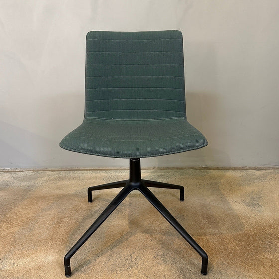 Andreu World / Flex Chair / Chair
