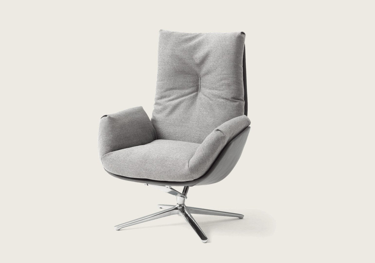 COR Cordia Lounge Sessel mit Stoffbezug und drehbarem Aluminiumfuß