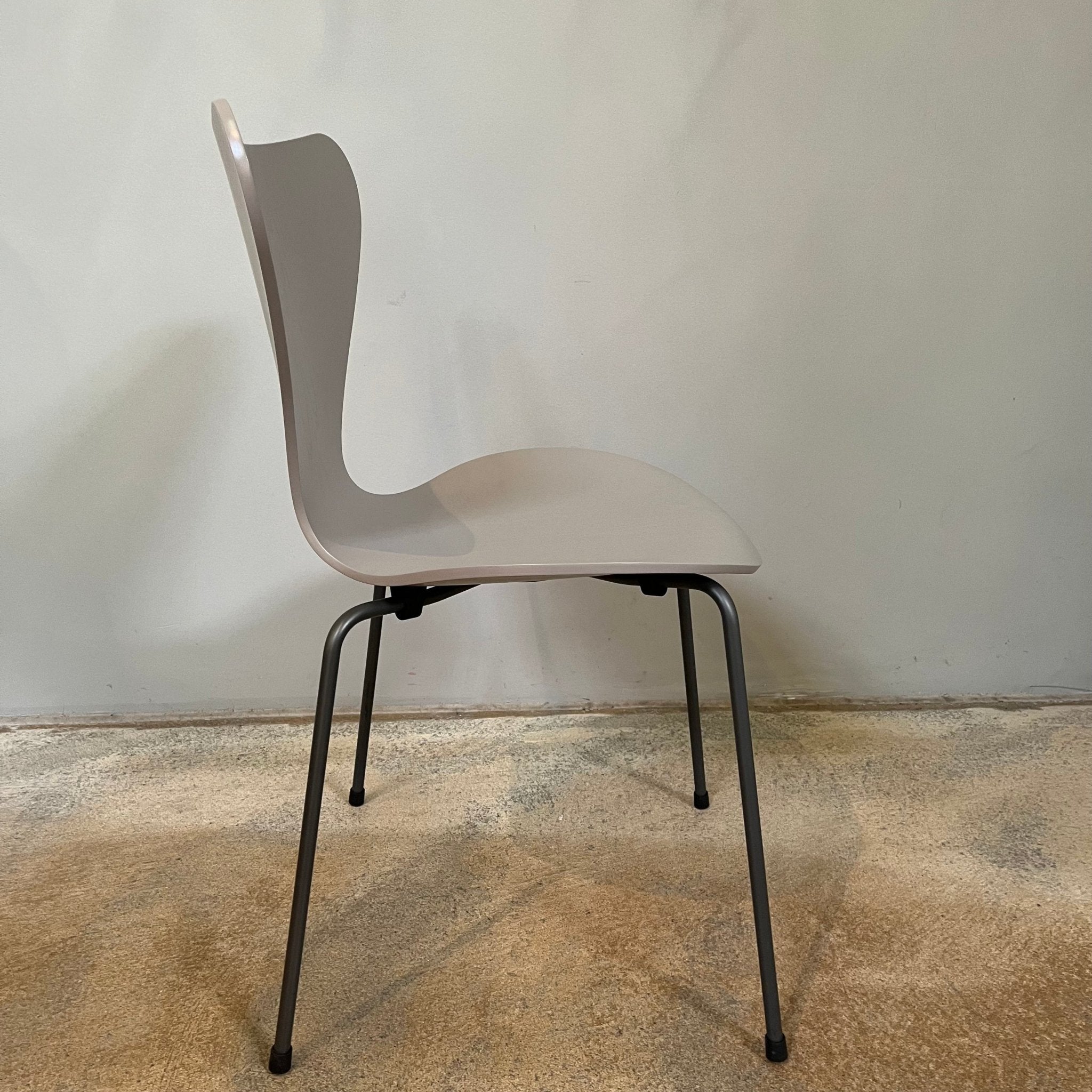 Fritz Hansen / Serie 7 / Stuhl - architare shop