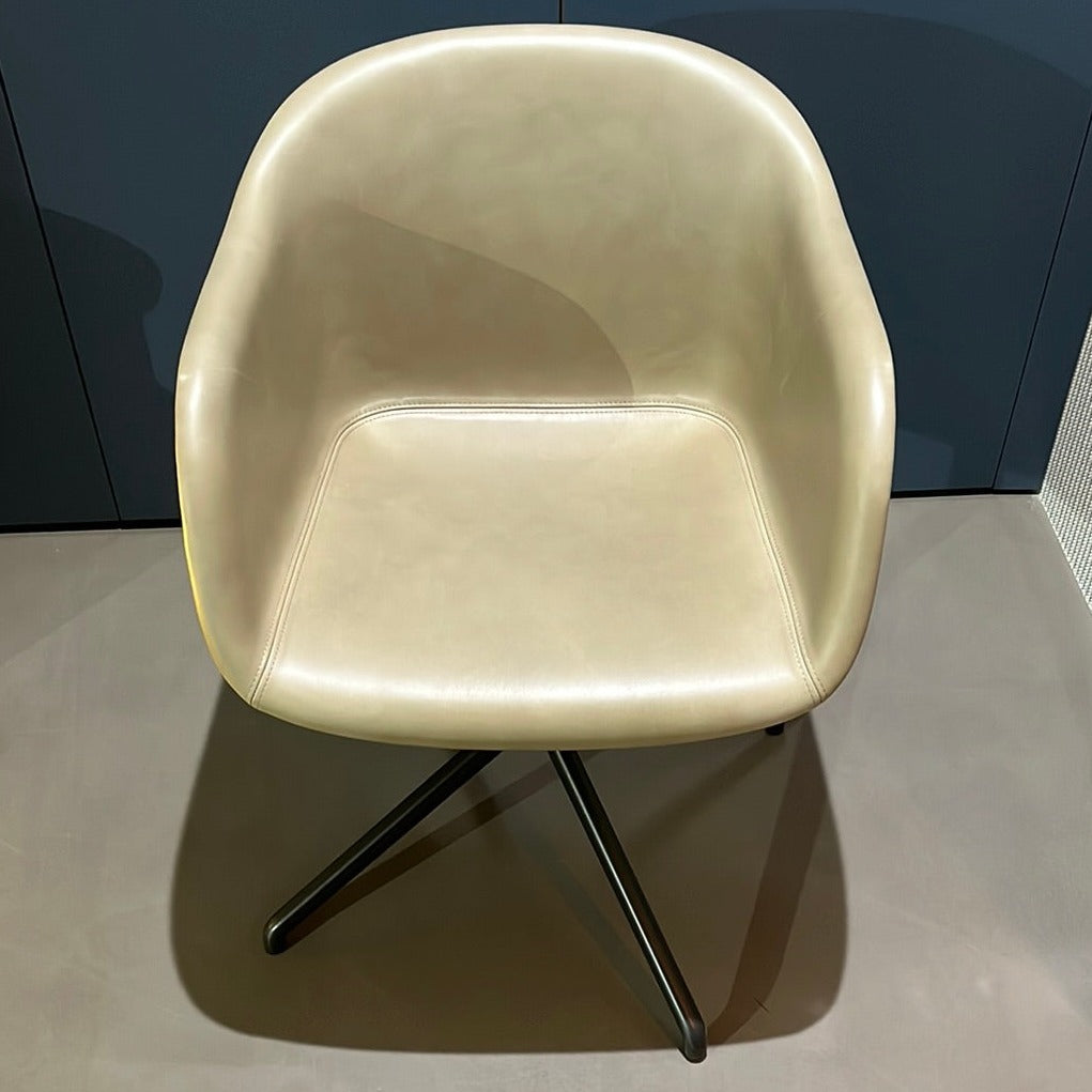 Muuto / FIBER ARMCHAIR SWIFEL / Armlehnstuhl