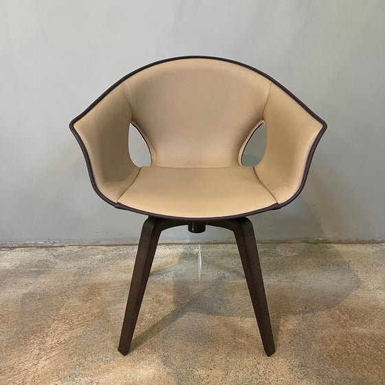 Poltrona Frau / Ginger / Stuhl