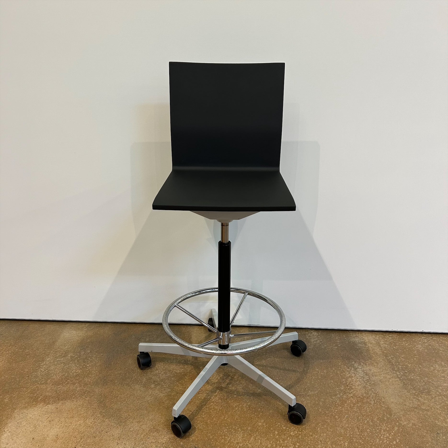 Vitra / 04 Counter Chair / Office Swivel Chair