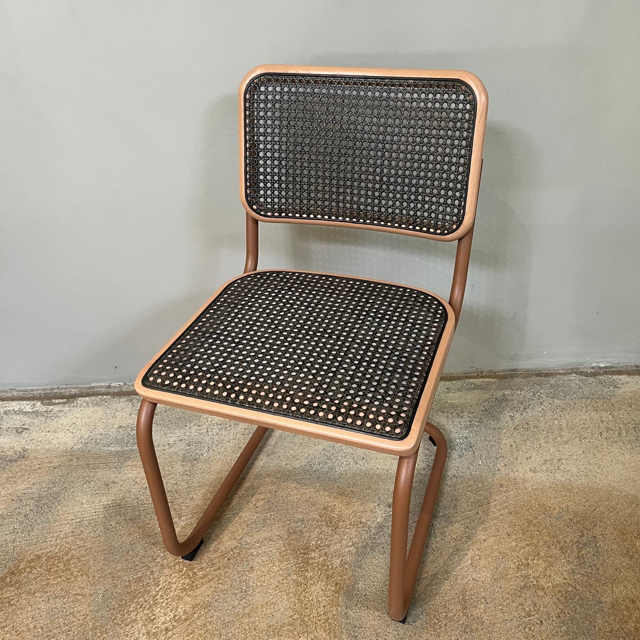 Thonet / S 32 V / Freischwinger Stuhl ohne Armlehnen - architare shop