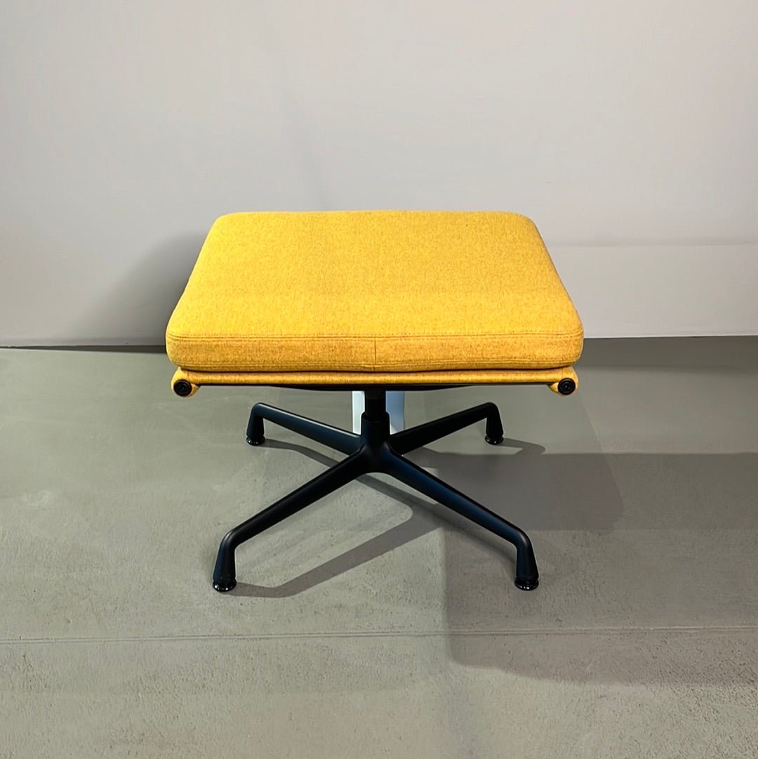 Vitra / SOFT PAD CHAIR EA / Sessel mit Hocker - architare shop