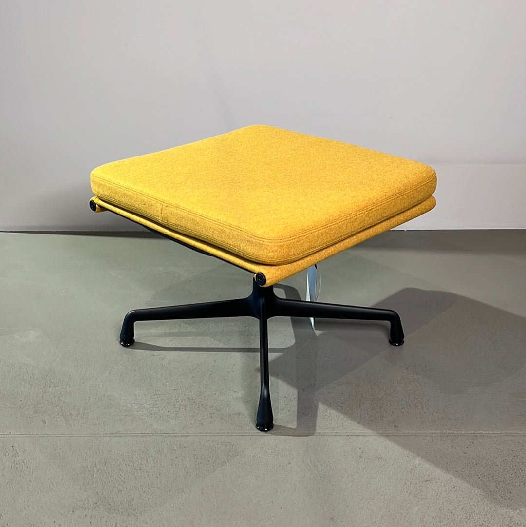 Vitra / SOFT PAD CHAIR EA / Sessel mit Hocker - architare shop