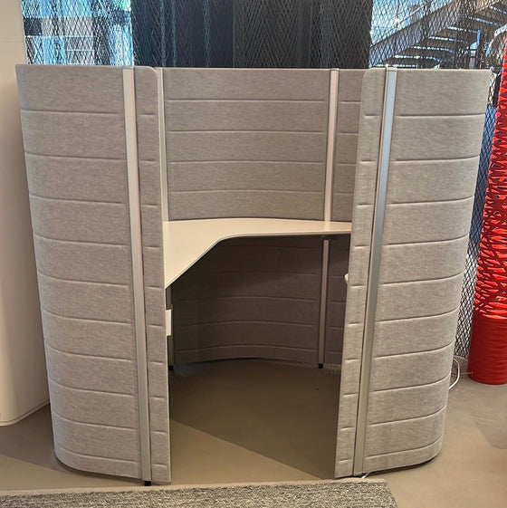 Vitra / Workbay Focus 1 Medium 15/10 / Arbeitsplatz mit rundum Trennwänden