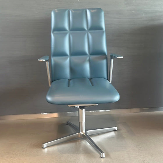 Walter Knoll / Leadchair Management / Conference chair