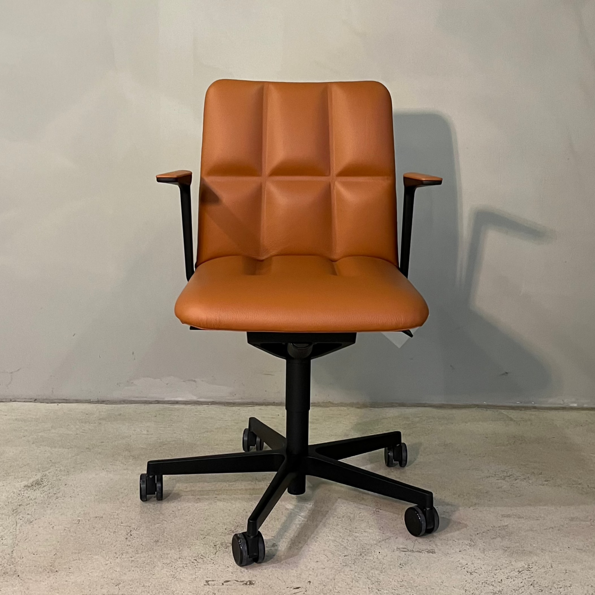 Walter Knoll Leadchair Management Conference chair