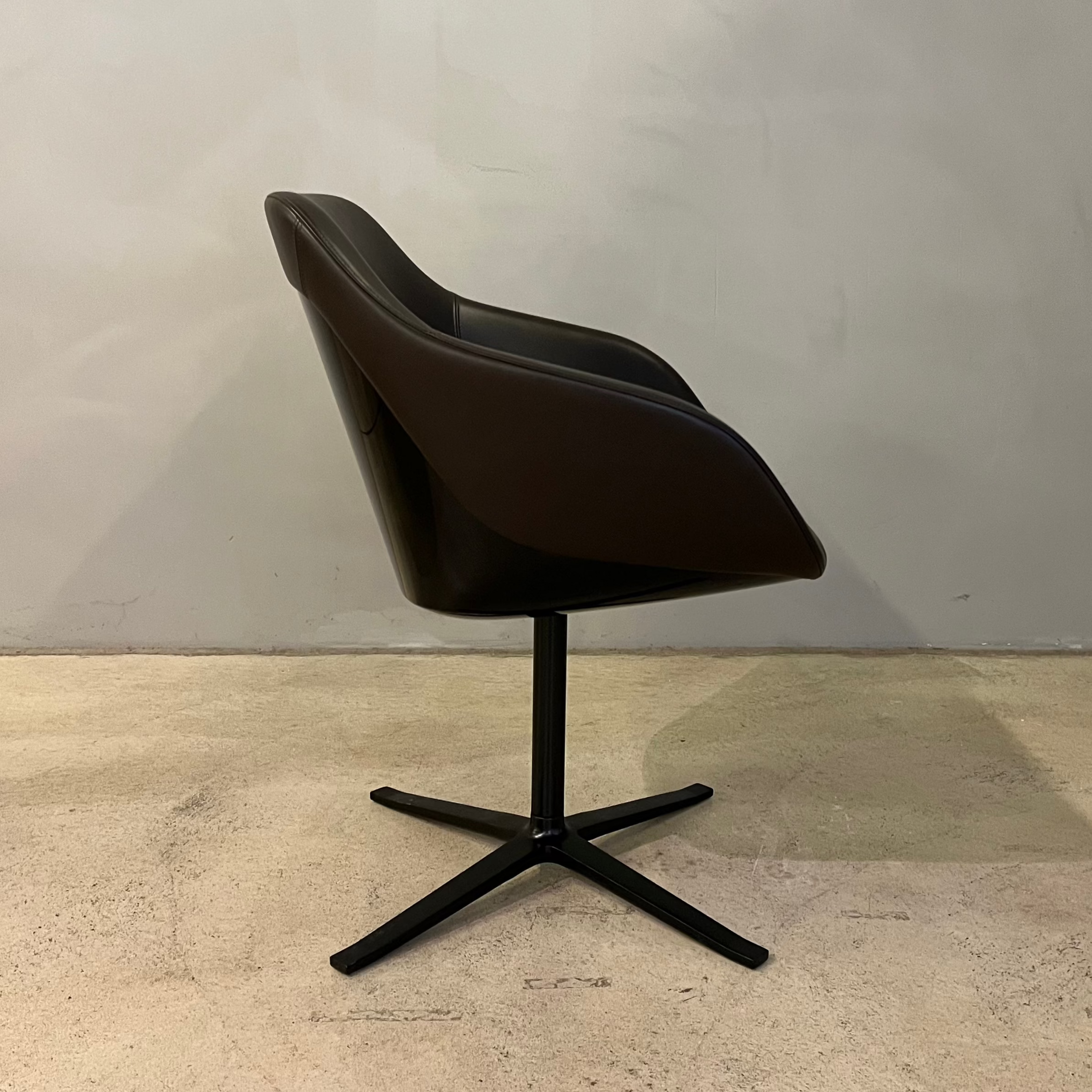 Walter Knoll / Turtle 1861 / Schalensessel - Architare shop